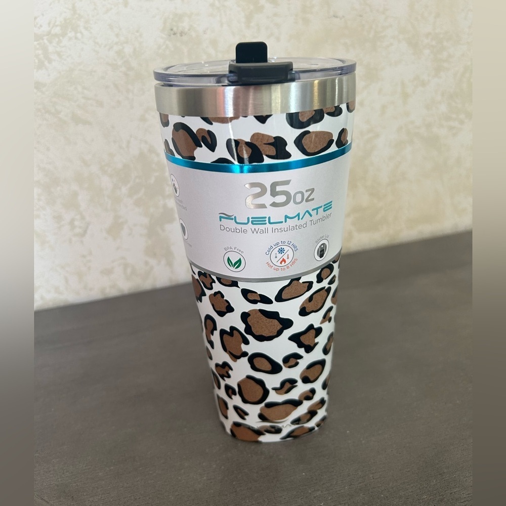 Fuelmate Insulated Cheetah Tumbler 25 ounce Drinking Tumbler